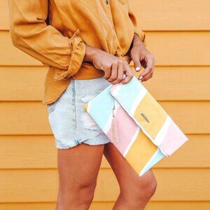 NWT - Pura Vida Stripes Not Stripes Clutch